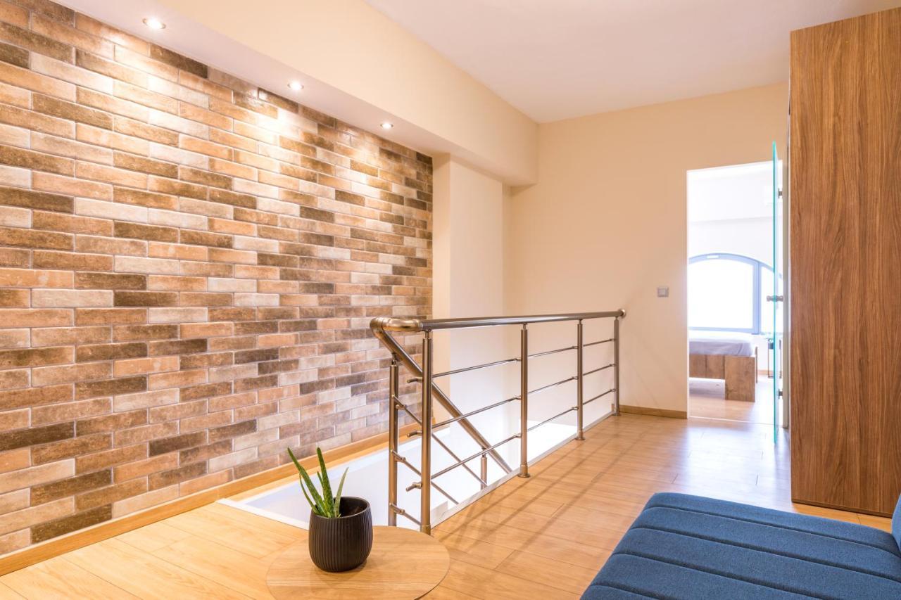 Urban Lofts Apartment *